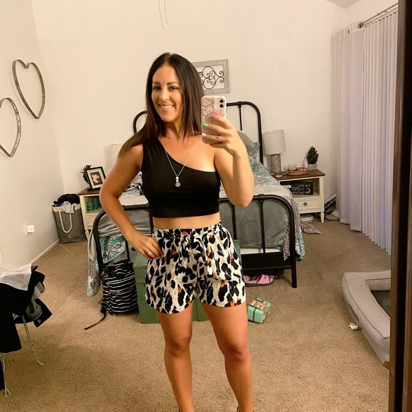 Meet your Posher, Erica - Picture 8 of 11